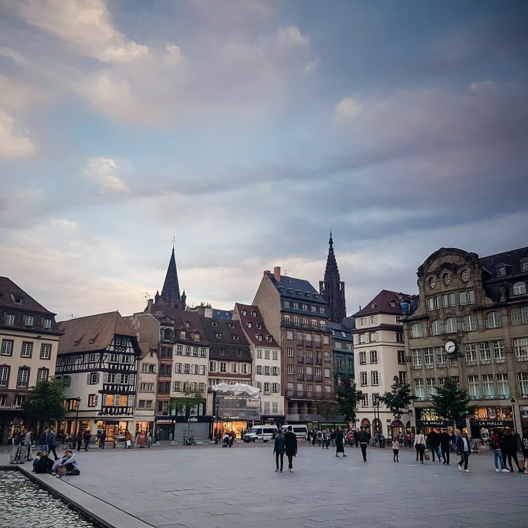 22311973_997696157035055_36450356_o